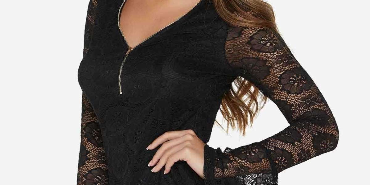 Cold Shoulder Long Sleeve Irregular Hem Top